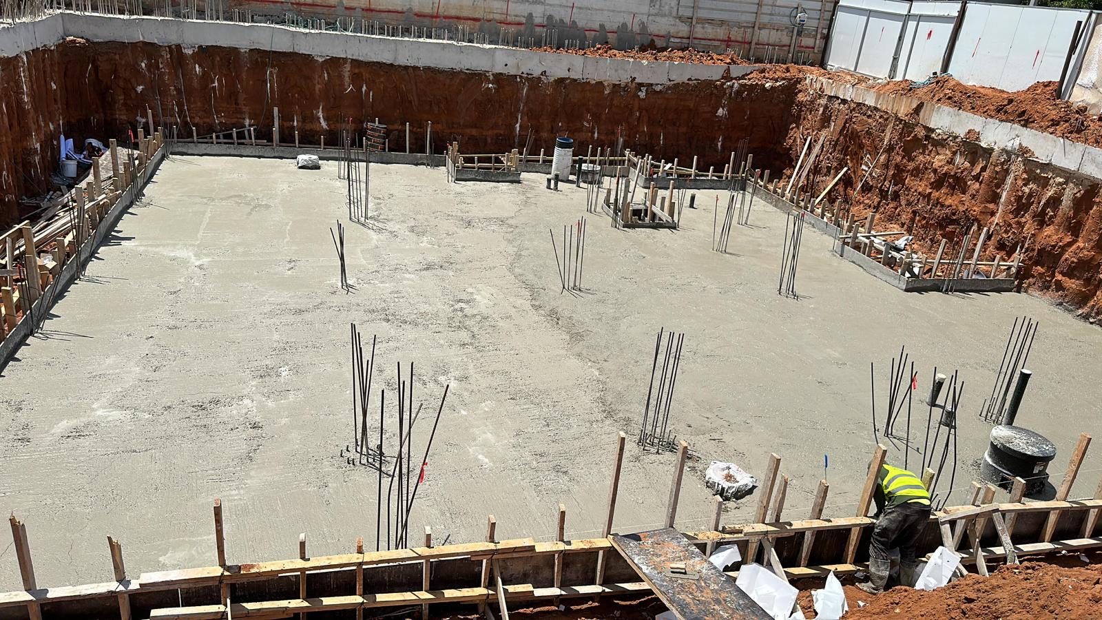 ramat-gan-construction-05